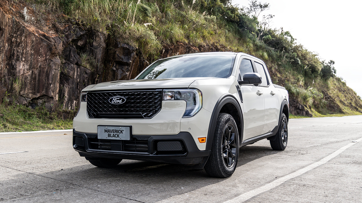 ford-maverick-black (31)