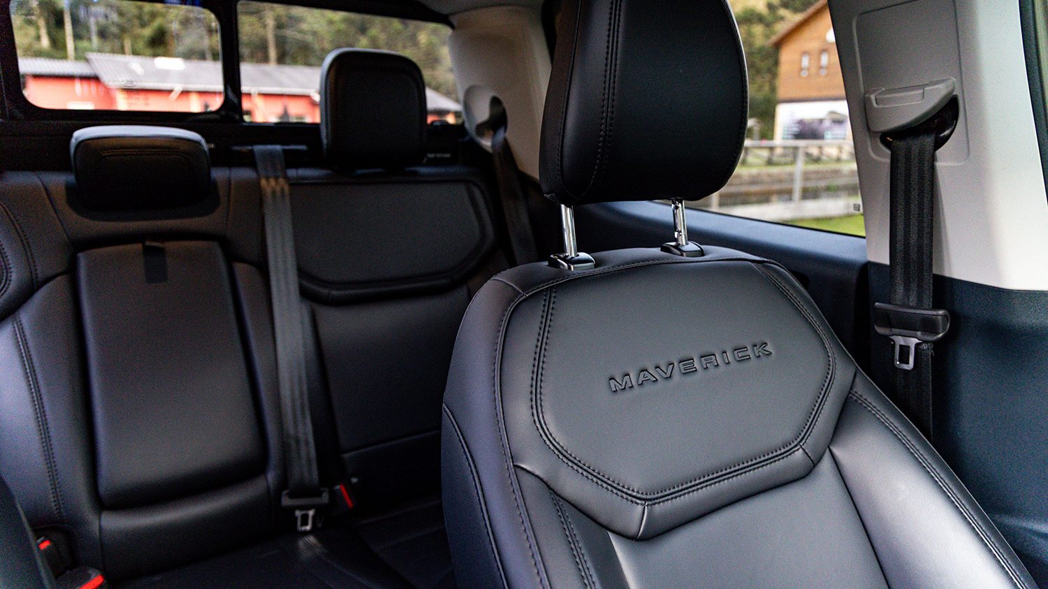 ford-maverick-black (41)