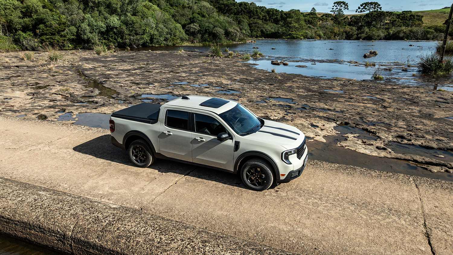 ford-maverick-black (7)