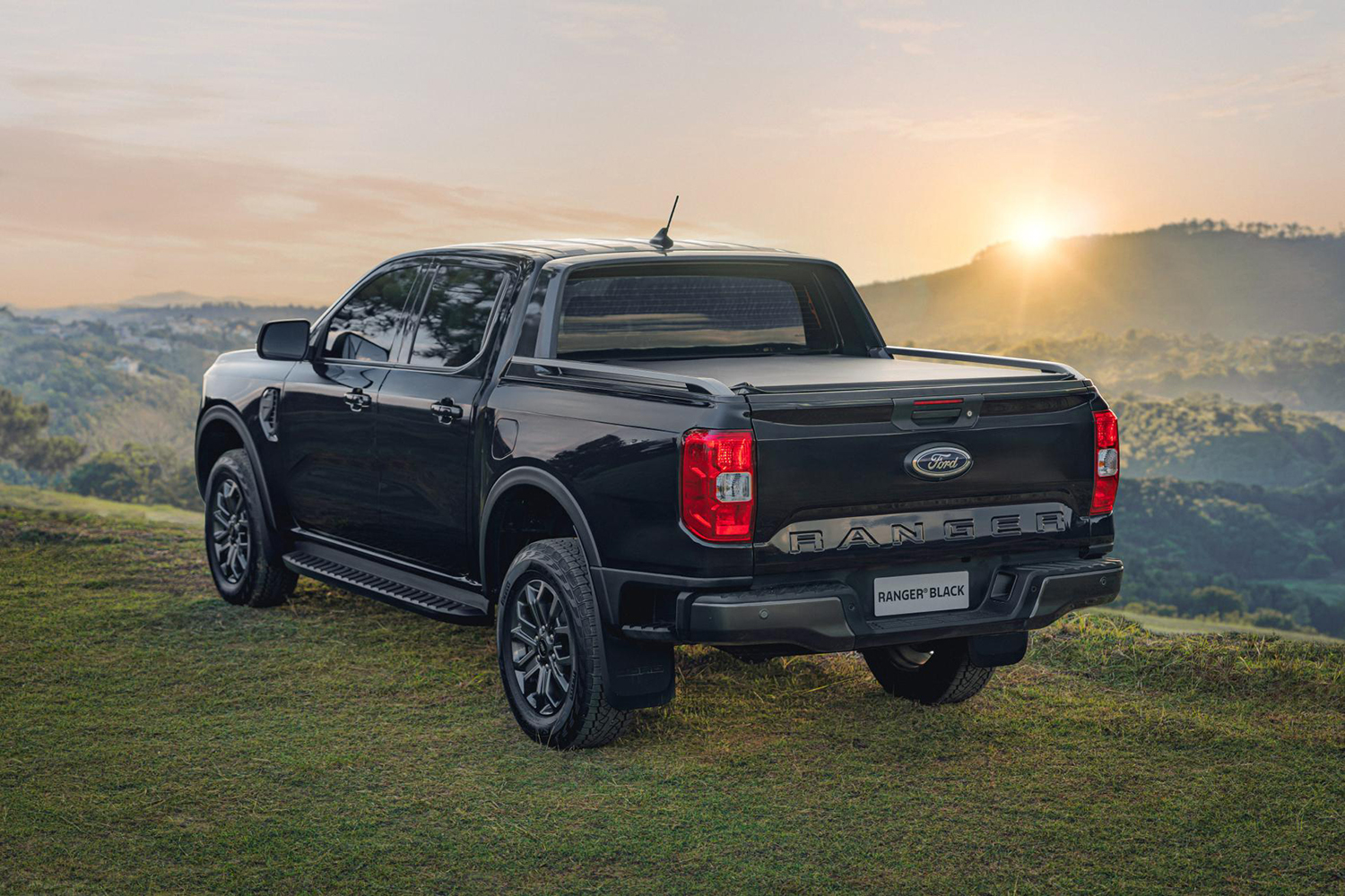ford-ranger-black (3)