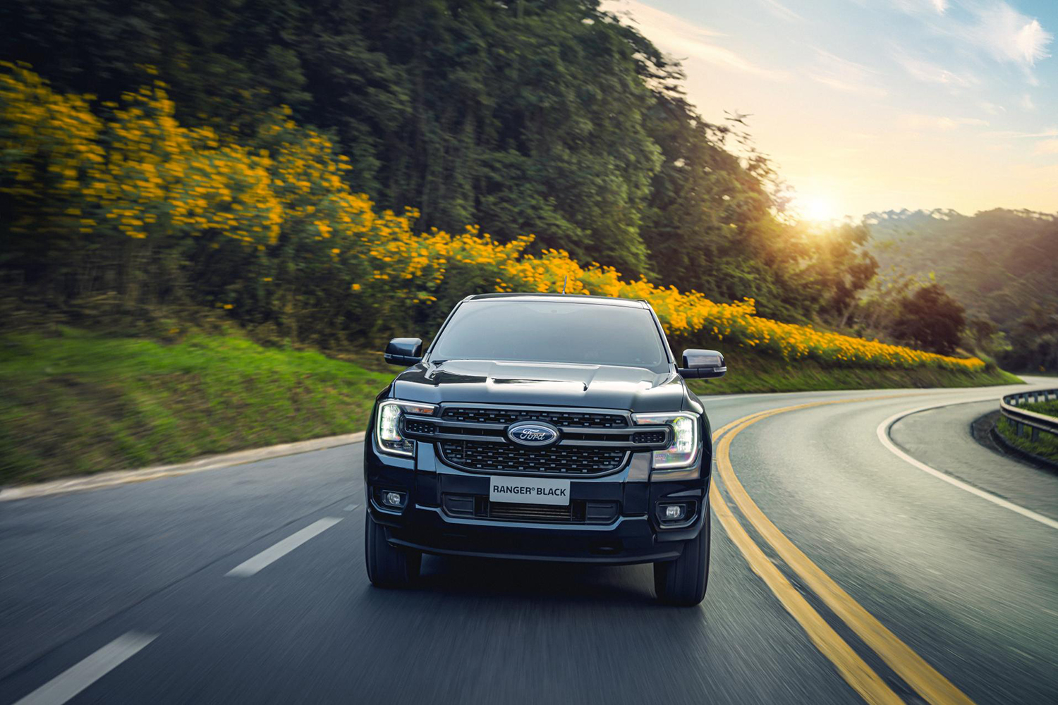 ford-ranger-black (4)