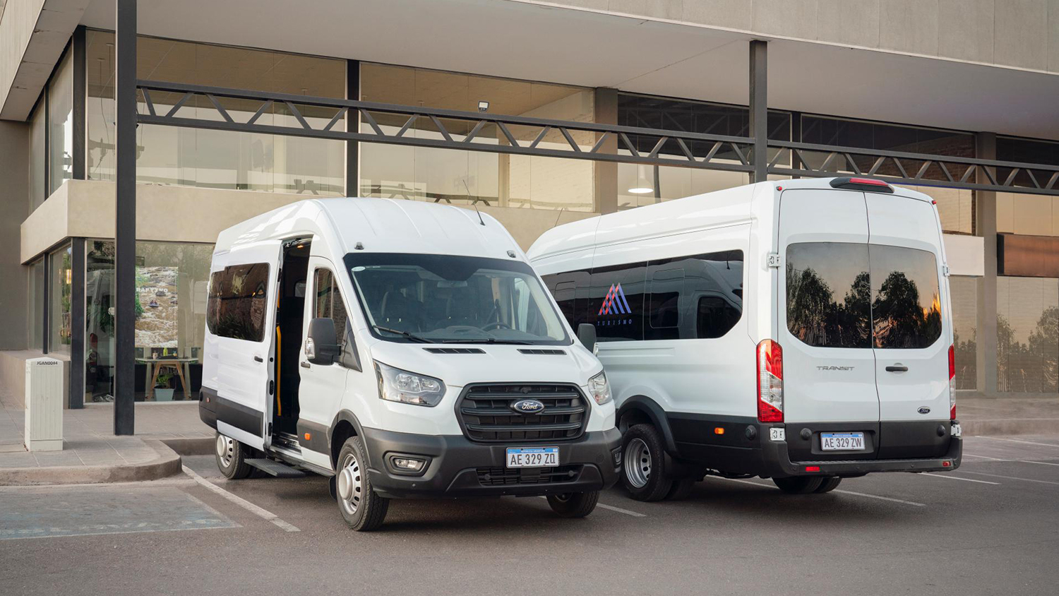 ford-transit-minibus (2)